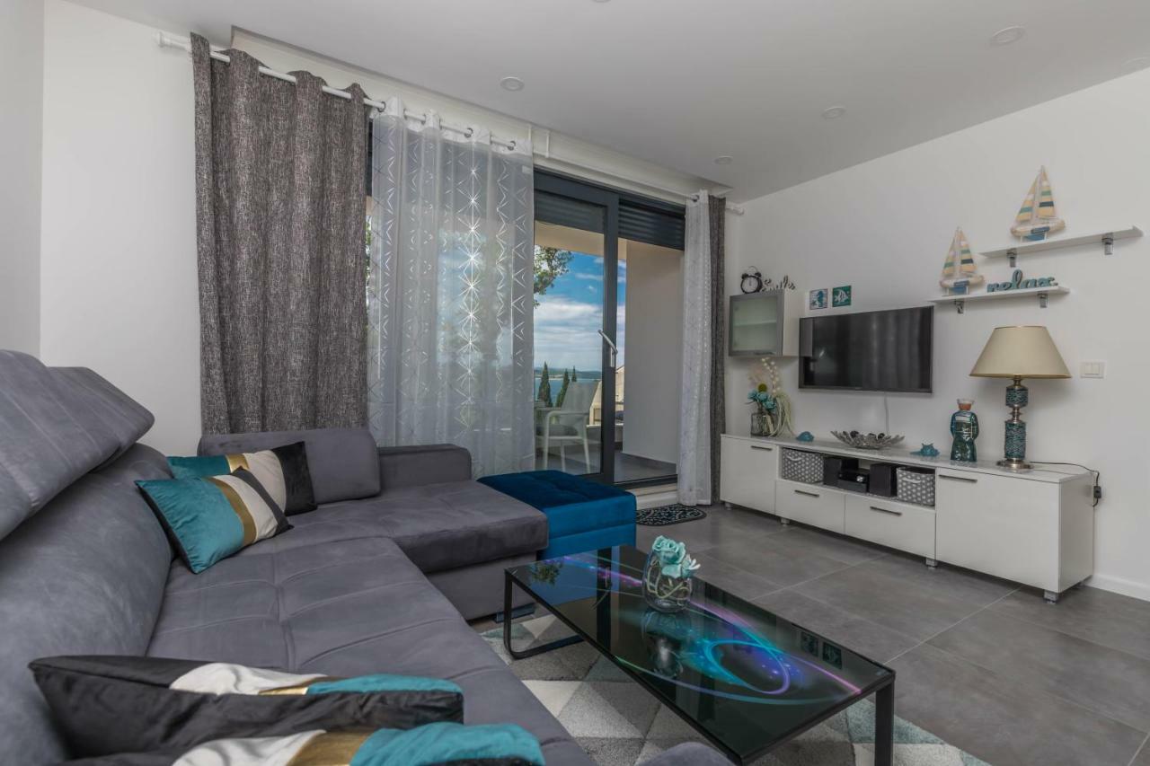 Apartments Tatjana Selce Esterno foto