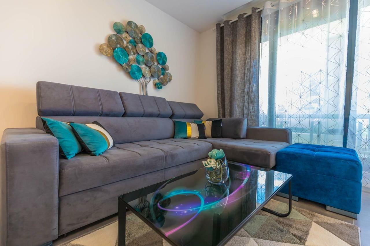 Apartments Tatjana Selce Esterno foto